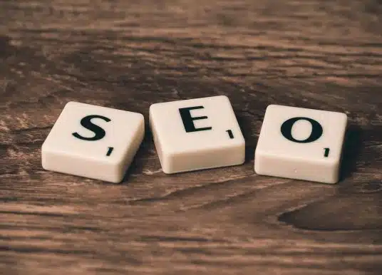 Maîtrisez la recherche de mots-clés pour optimiser votre visibilité en ligne
